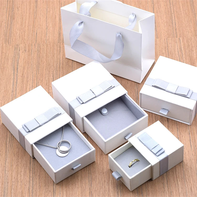 Eco-friendly Durable Matte Paperboard Jewelry Gift Packaging Box