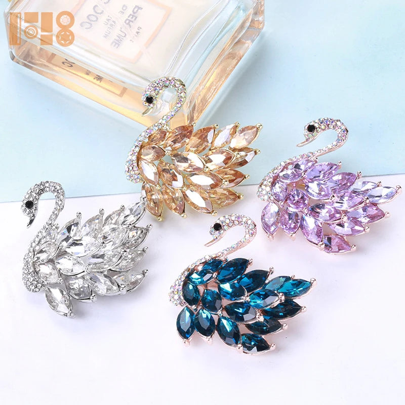 Diamond-Encrusted Crystal Swan Brooch Fashionable Anti-Glare Buckle for Children's Wedding Engagement for Big Coat Corsage