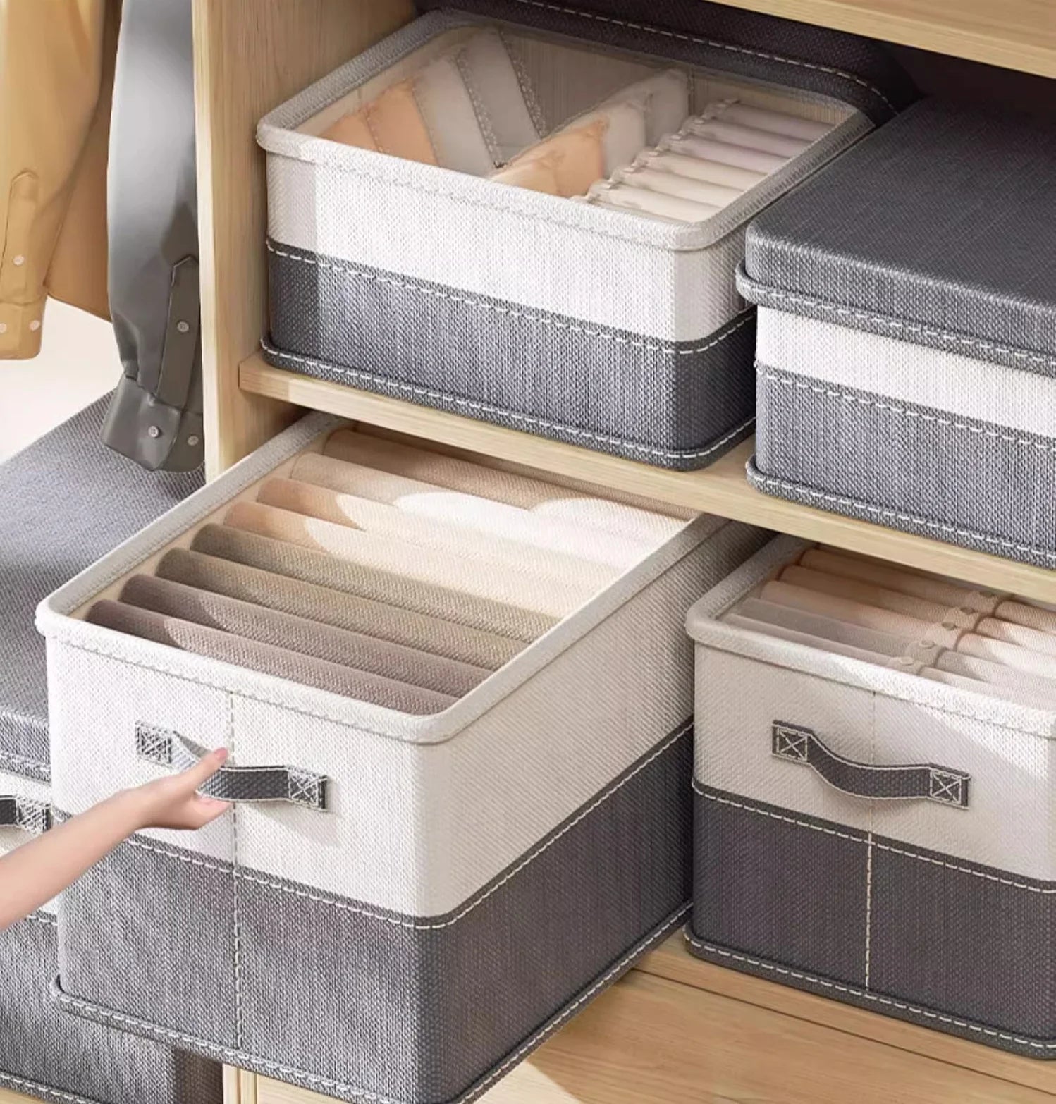Custom Foldable Storage Box With Handle With Lid High Capacity Clothing Home Storage Box Wardrobe Storage Organizer