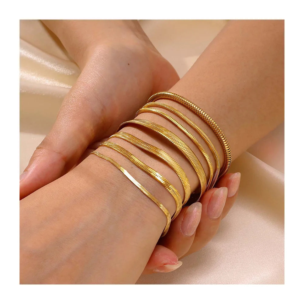 Wholesale Women 18k Gold Plated Anti Tarnish Snake Chain Stainless Steel Bracelet With Extender