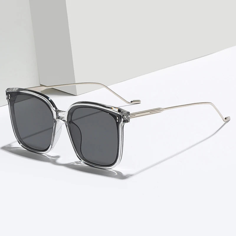 Women Mens Newest Ultraviolet-proof  Celebrity Flat Square Retro Eyewear Frame Light Sun Glasses Fashionable Sunglasses