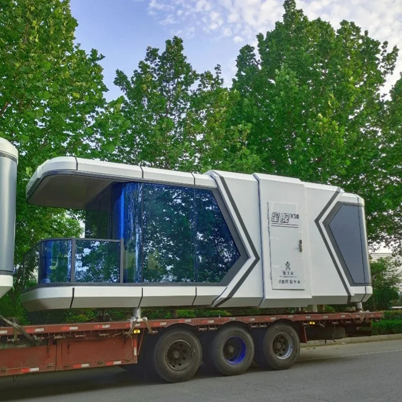 Modern Luxury Prefabricated Container House 20Ft 40Ft Expandable Tiny Home 2 Bedroom Wooden Prefab Houses for Hotels & Villas