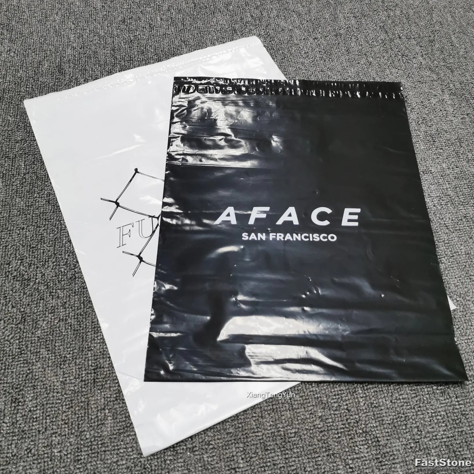 Wholesale Envelope Customized  Handle Bag Printed Matte Black Bubble Mailers With Logo