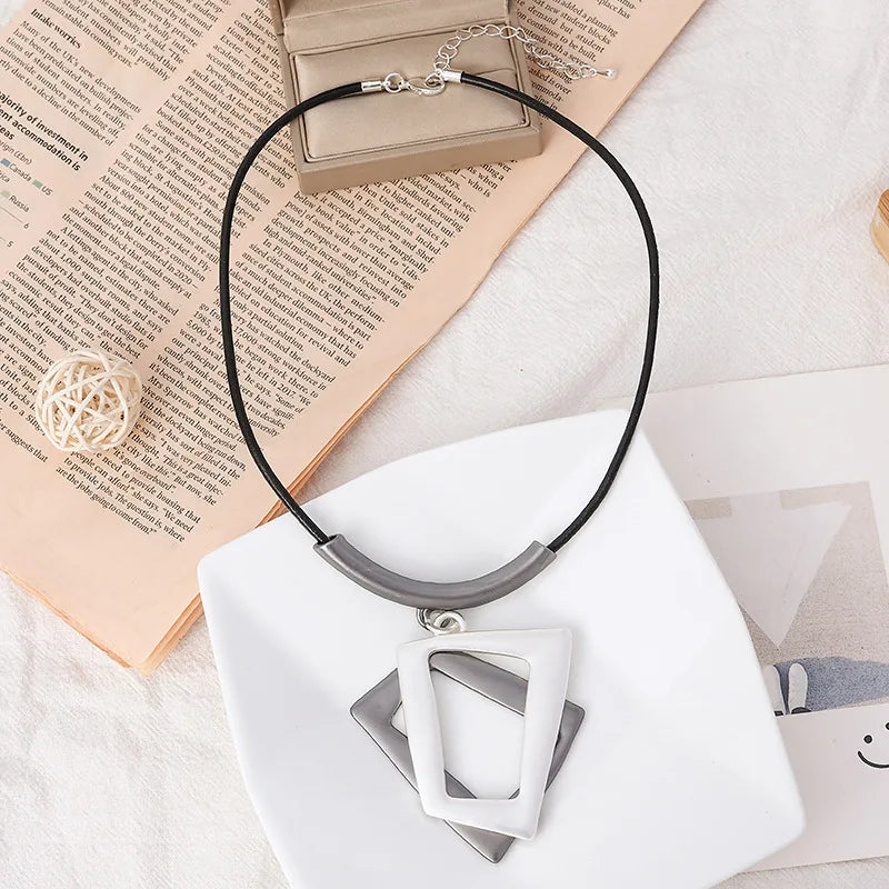 TongLing Necklace Punk Angle Design Geometric Pendant Clavicle Chain Interlocking Square Pendant Necklace