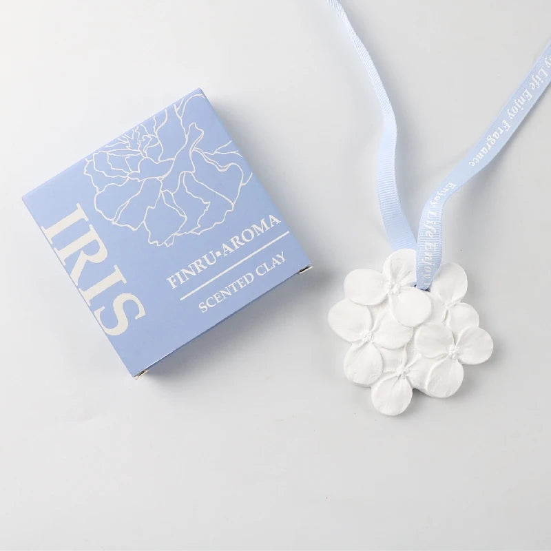 Factory Direct Hot Selling Stocked Ceramic Hydrangea Flower Hanging Scented Aroma Plaster Home Porcelain Fragrance Oil Diffuser