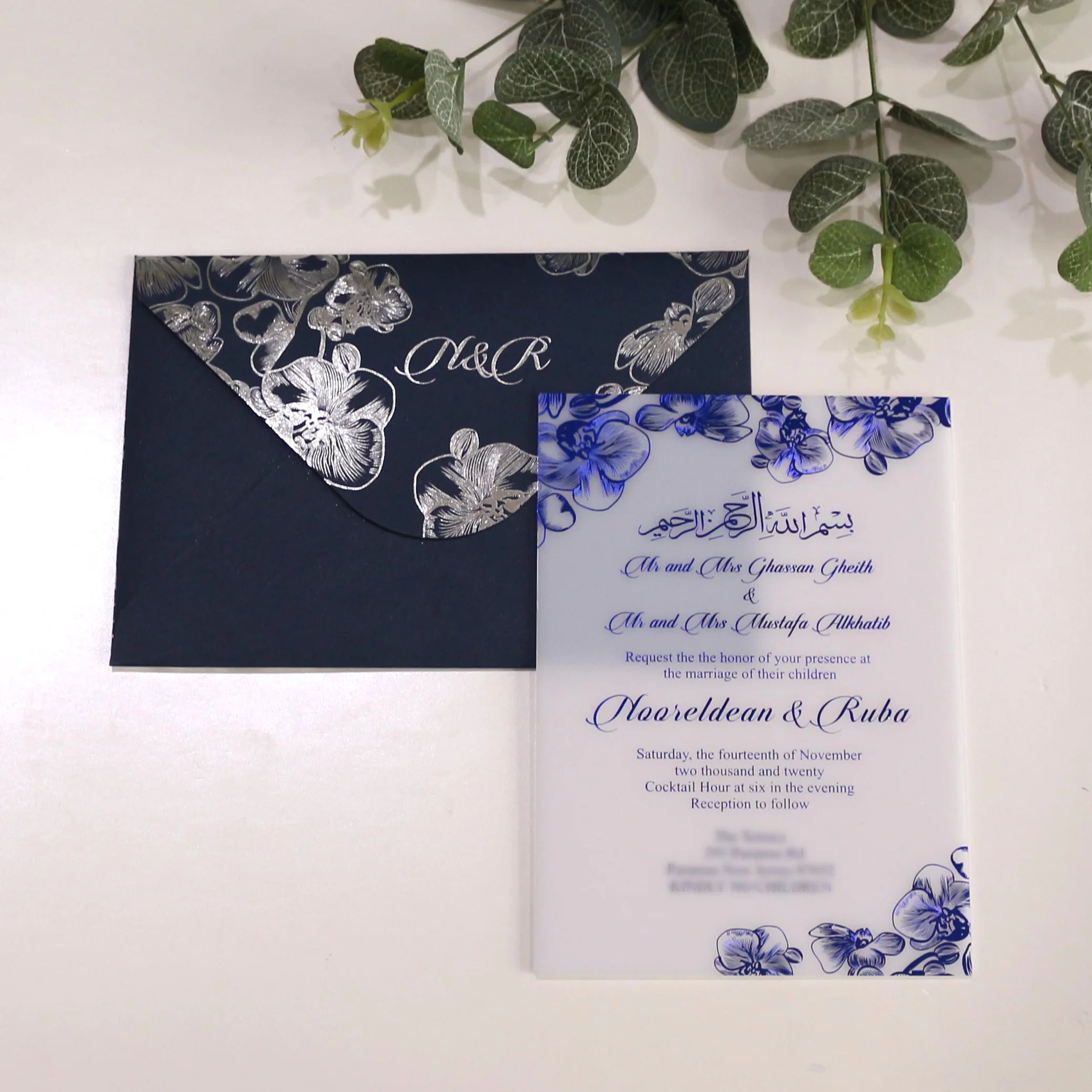 Custom Shape White Acrylic Wedding Invitation Cards Hot Stamping Thank You Cards With Dark Blue Envelopes