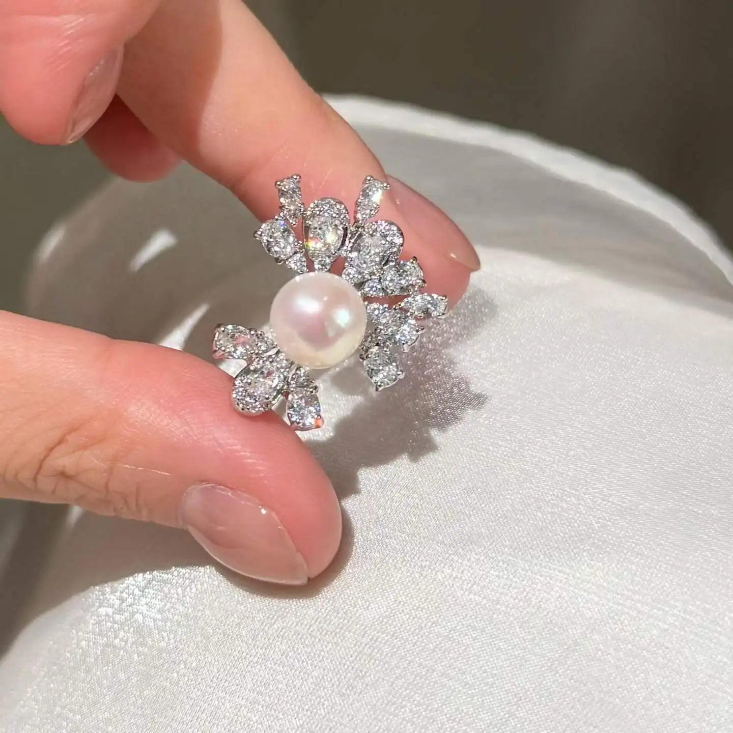 Advanced Craftsmanship Create Sparkling Fireworks Ring Crushed Ice Paired 9-10mm Natural High-quality Pearl Ring Girls Platinum