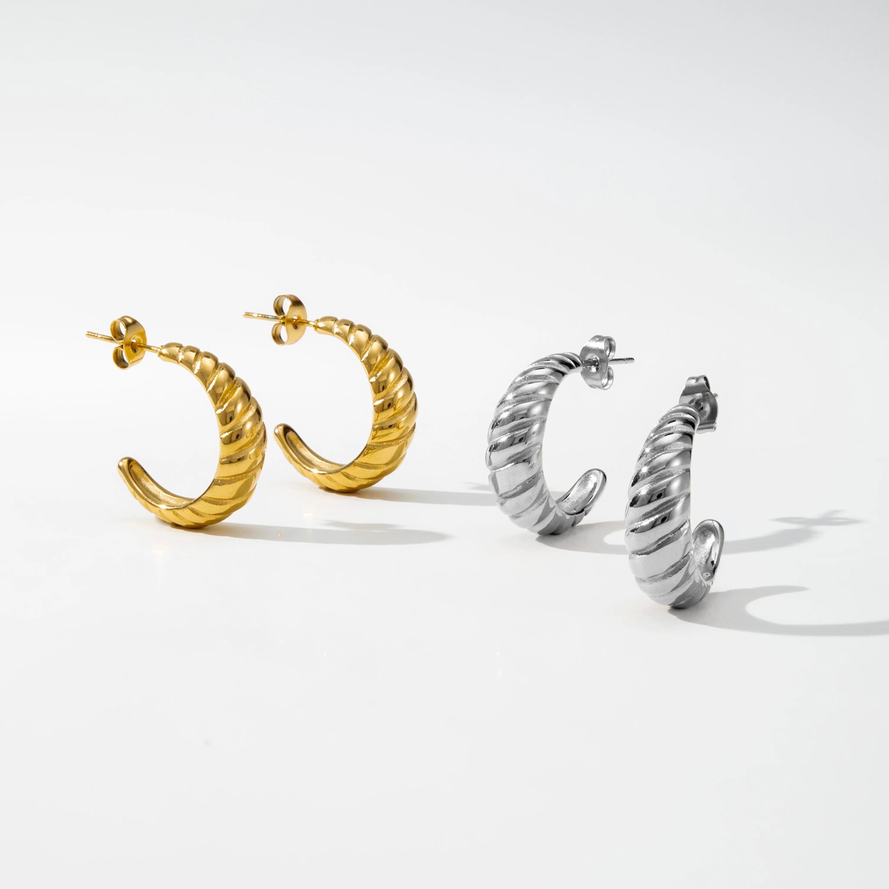 YF3027 Fashion Hypoallergenic Jewelry 18k Gold Plated Stainless Steel Earrings Geometric C Shaped Twisted Earrings for Women