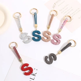 Europe Hot Selling Initial S Shape Rhinestone Key Chain Fashion Full Diamond Crystal Car Bag S Initial Keychain for Gifts