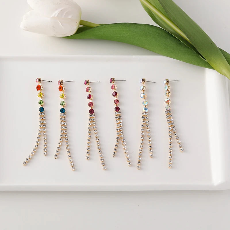 Wholesale Crystal Geometric Ladies Fringe Earrings Long Colored Round Rhinestone Tassel Earrings for Party