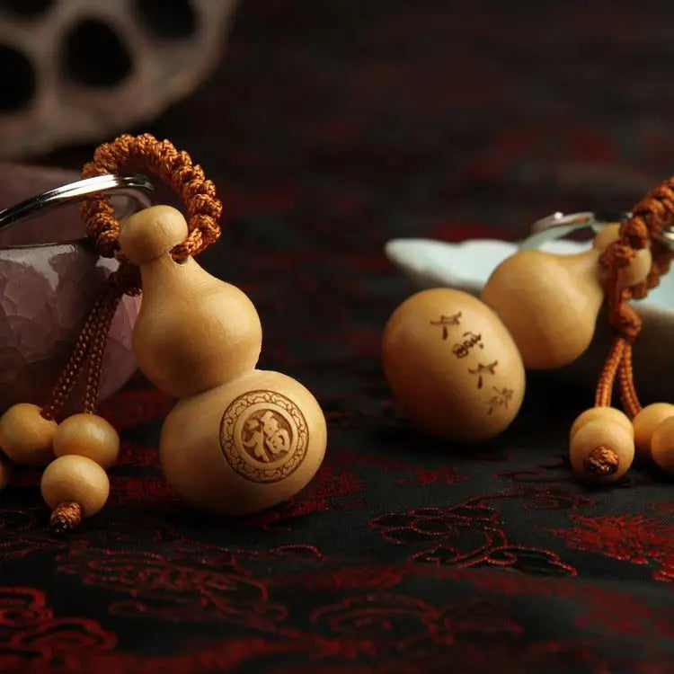 Wooden Gourd Key Chain Car Decorative Feng Shui Keychain Accessories Car Bag Purse Charm for Good Luck Wealth Success Longevity
