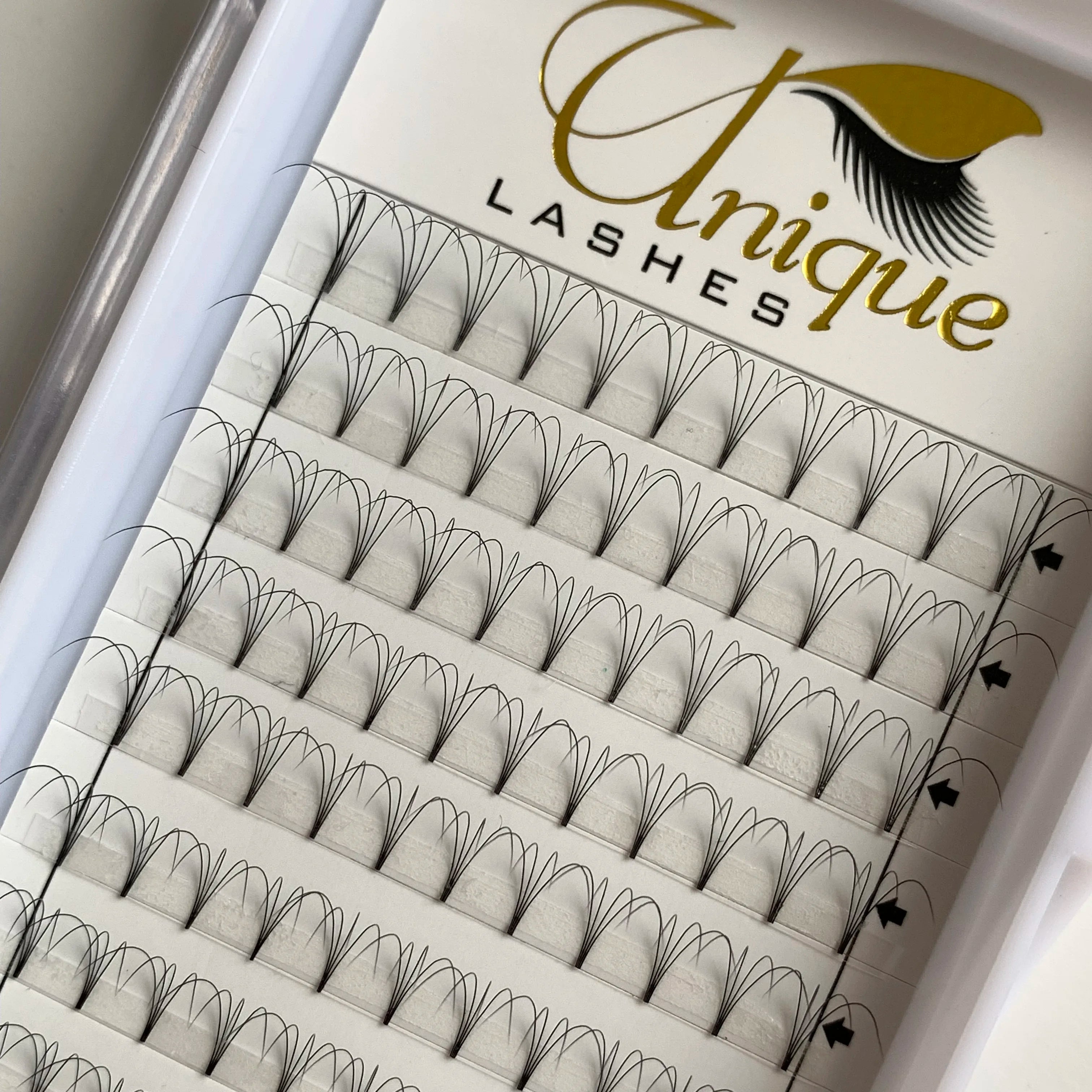 Wholesale 3D 4D 5D 6D 7D 8D 9D 10D Premade Volume Fans Sharp Pointy Base 0.05 0.07mm Short Stem Korean PBT Fan Lash Extensions