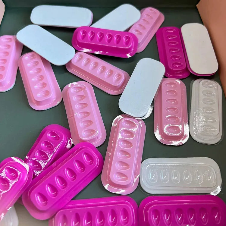 Wholesale 10pcs Disposable Adhesive Eyelash Glue Holders Plastic Eye Lash Glue Holder for Eyelash Extension Tool