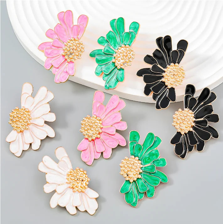 Korean Fashion Oil-Dripping Flower Stud Earrings Pink Green Color Alloy Jewelry Gold Plating Drop for Party Anniversary Gift