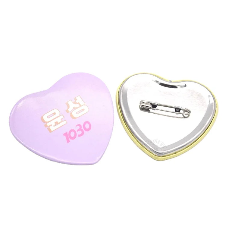 Good Quality Custom Made logo Design Heart Shaped Merry Christmas Gifts Tinplate Button Badge with Safety Pin Back
