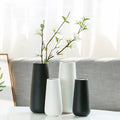 Nordic Minimalist Modern Style Cylinder Vase White Black Ceramic Porcelain Ornament with Matt Glaze for Home Hotel Decoration