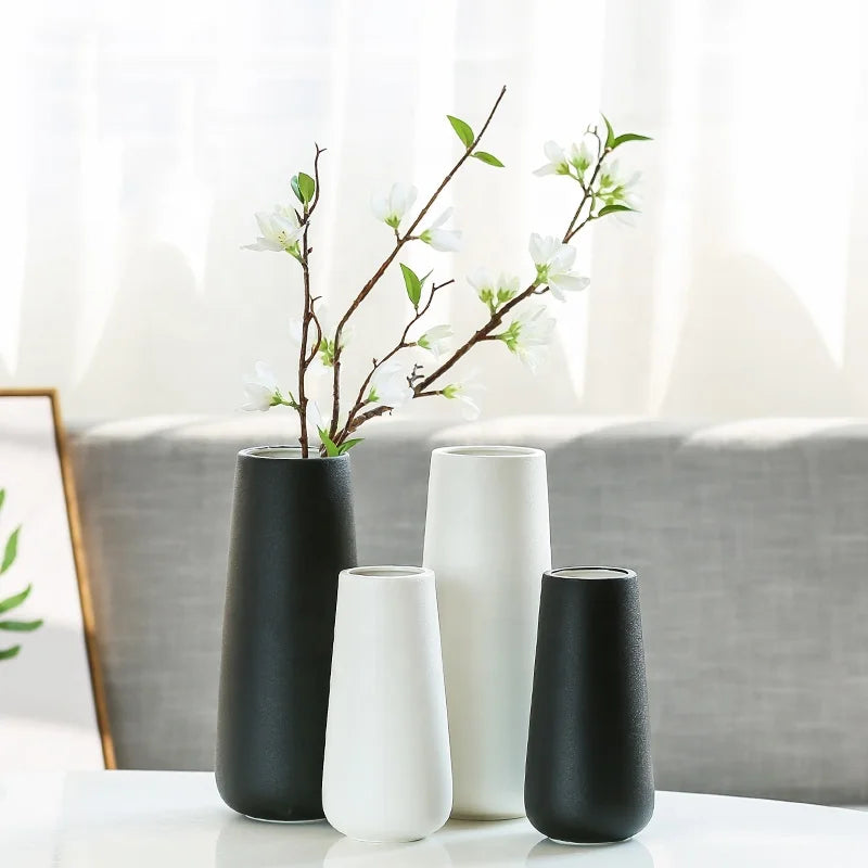 Nordic Minimalist Modern Style Cylinder Vase White Black Ceramic Porcelain Ornament with Matt Glaze for Home Hotel Decoration