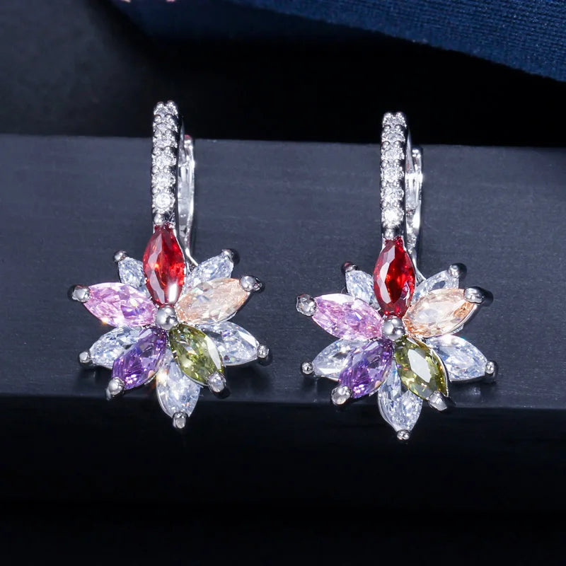 Easy Wear Lovely Geometric Flower Milti Color Cubic Zirconia Small Huggie Hoop Earrings for Women Party Fashion New Jewelry 2022 MegaBDM