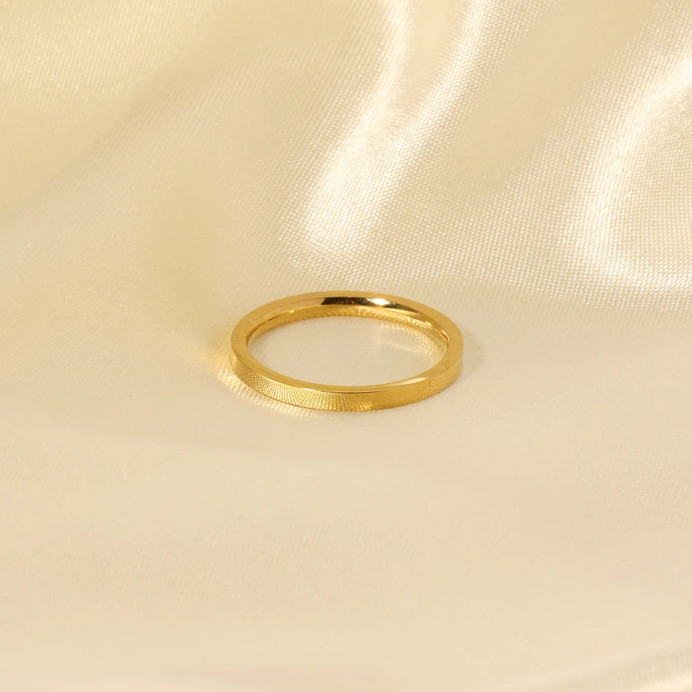 Competitive Price Stainless Steel 18K Gold Plated Simple Low Price Waterproof Rings for Unisex