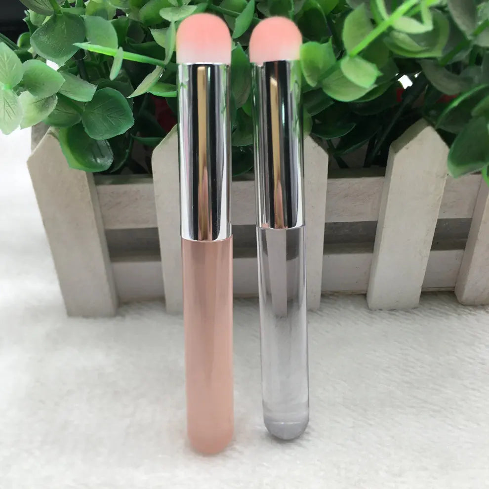 Pink Cute Soft Lip Smudge Brush Concealer Brush Perfect for Blending and Blurring Liquid Lipstick