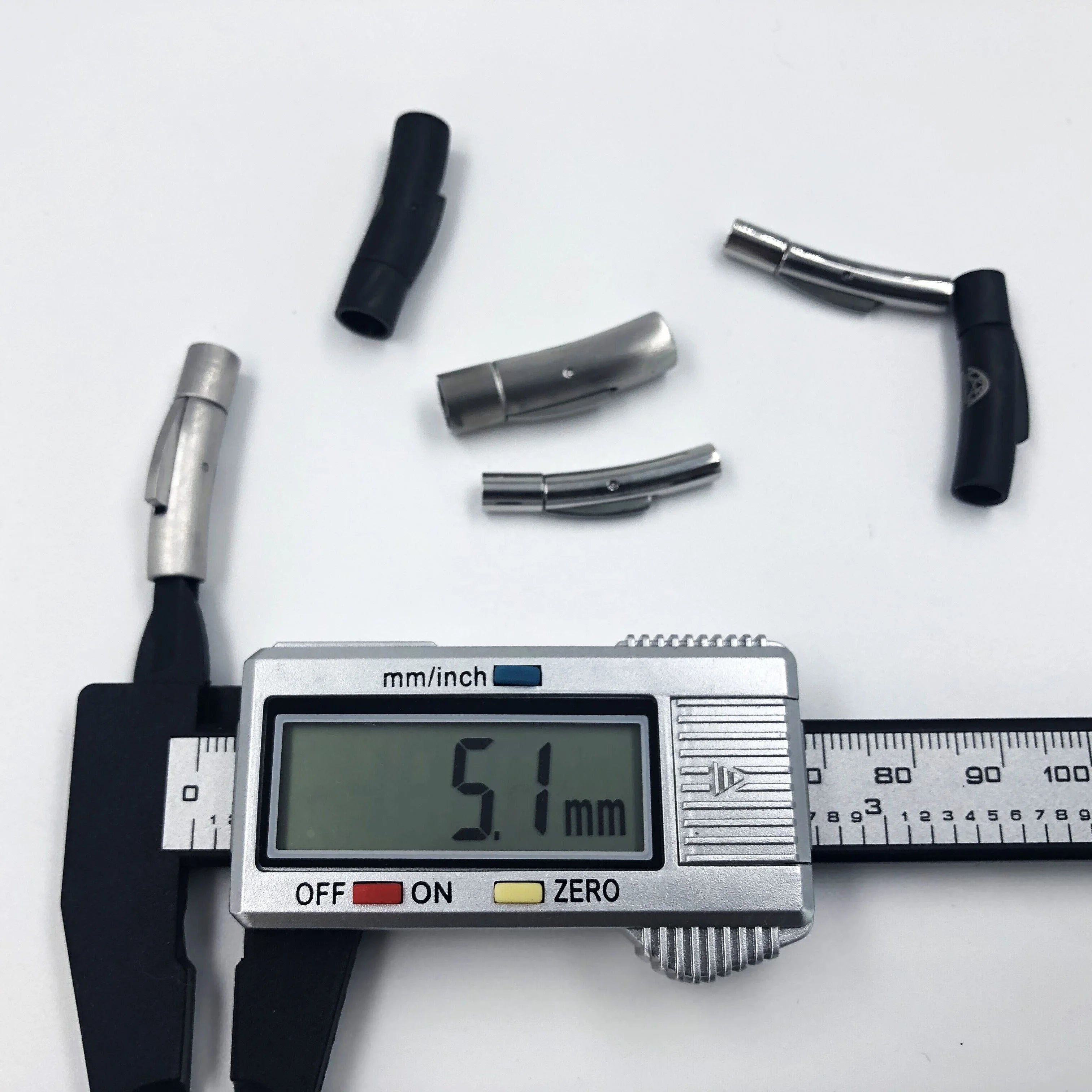 BMZ New 2025 5mm Frozen 316L Stainless Bayonet Clasp for Bracelet Making Matte Black 6mm Round Push Clasp Closure for Jewelry