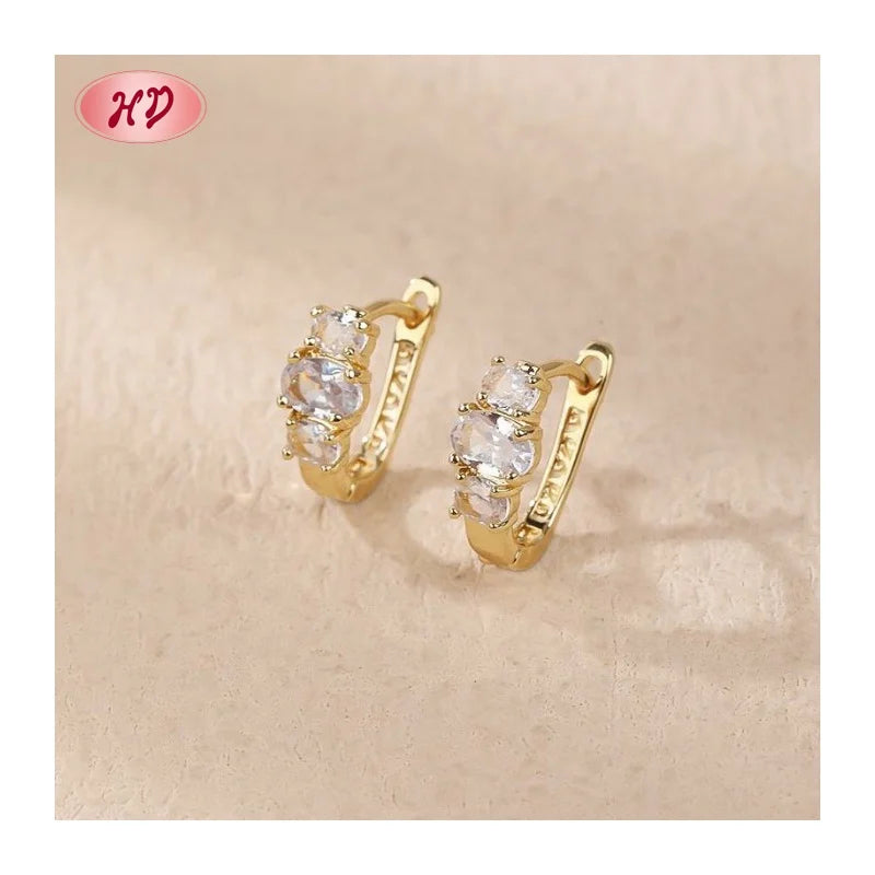 Bisuterias Chic Women's Huggies Earrings With 18K Laminated Gold Plated Brass Cubic Zirconia Earrings Women Fashion Hoop Earings