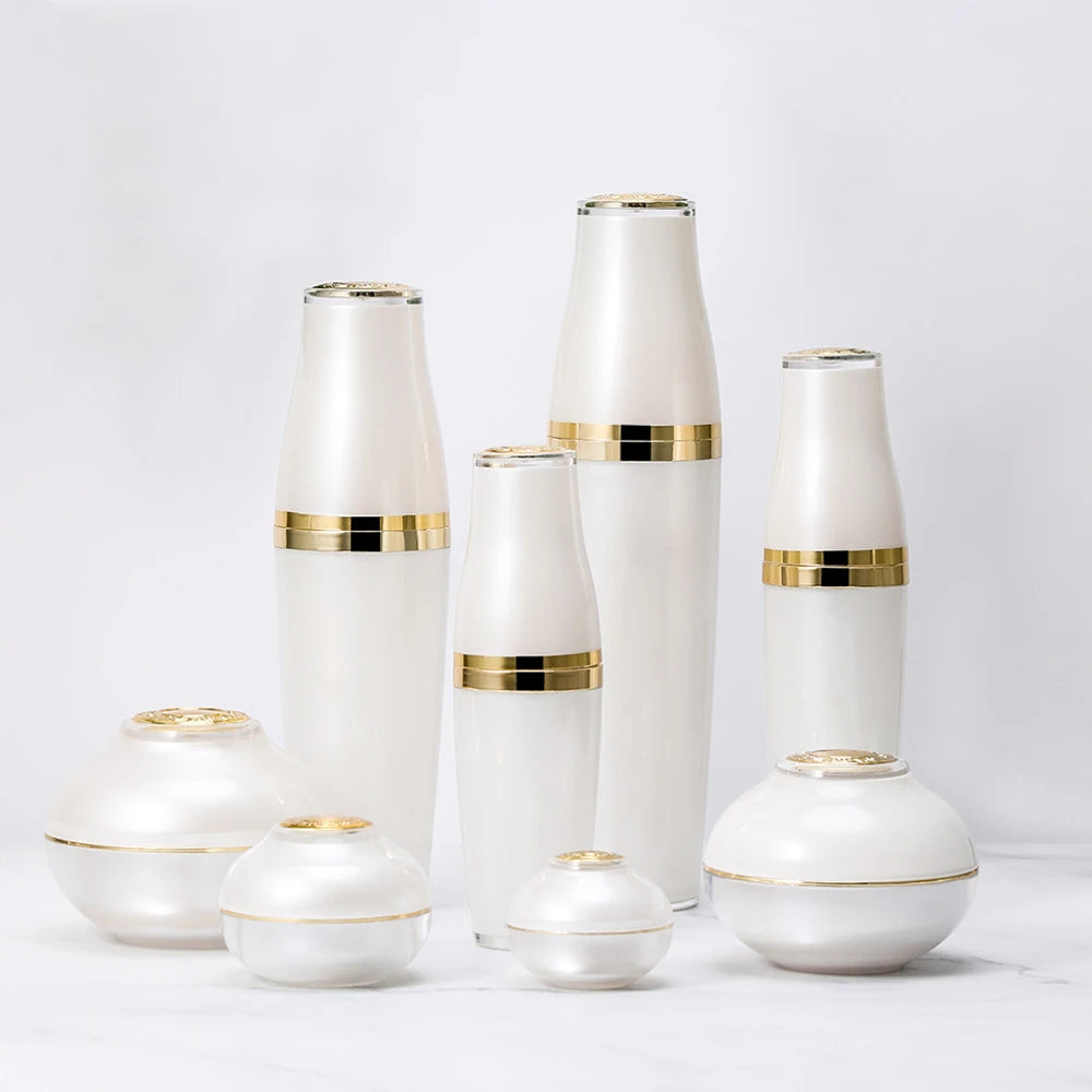 Popular Unique Stock 30ml 50ml 80ml 120ml Skincare Acrylic Cosmetic Packaging Pearl White Golden Cream Lotion Bottles Screw Cap
