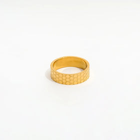 Fenny 18K Gold Plated High End Waterproof Simple Honeycomb Pattern Band Stainless Steel Ring Finger Ring Wholesale Jewelry