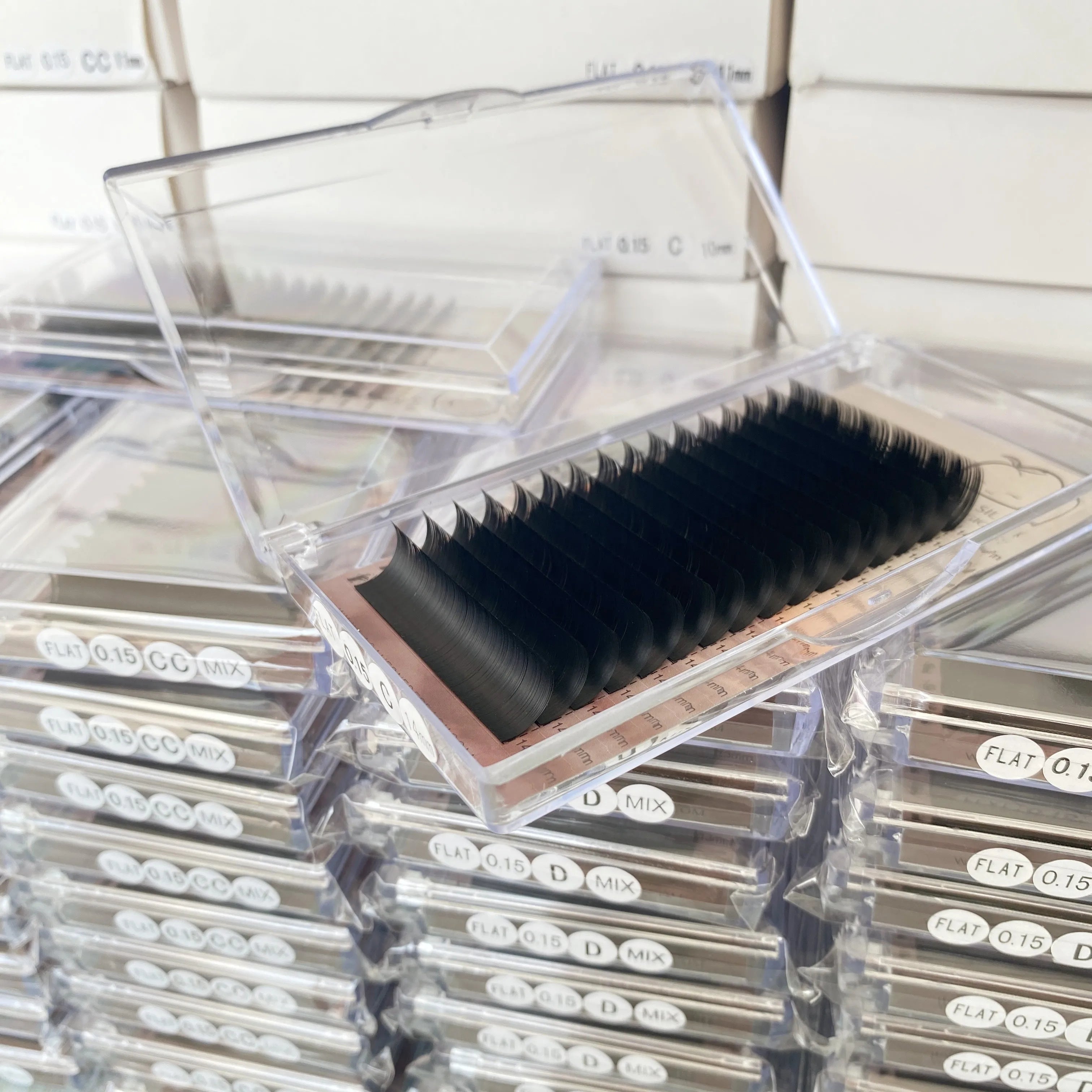 Wholesale Ellipse Flat Eye Lash Extension Curl Flat Individual False Eyelashes & Tools Transparent Box with Clear Tray 0.15 0.20
