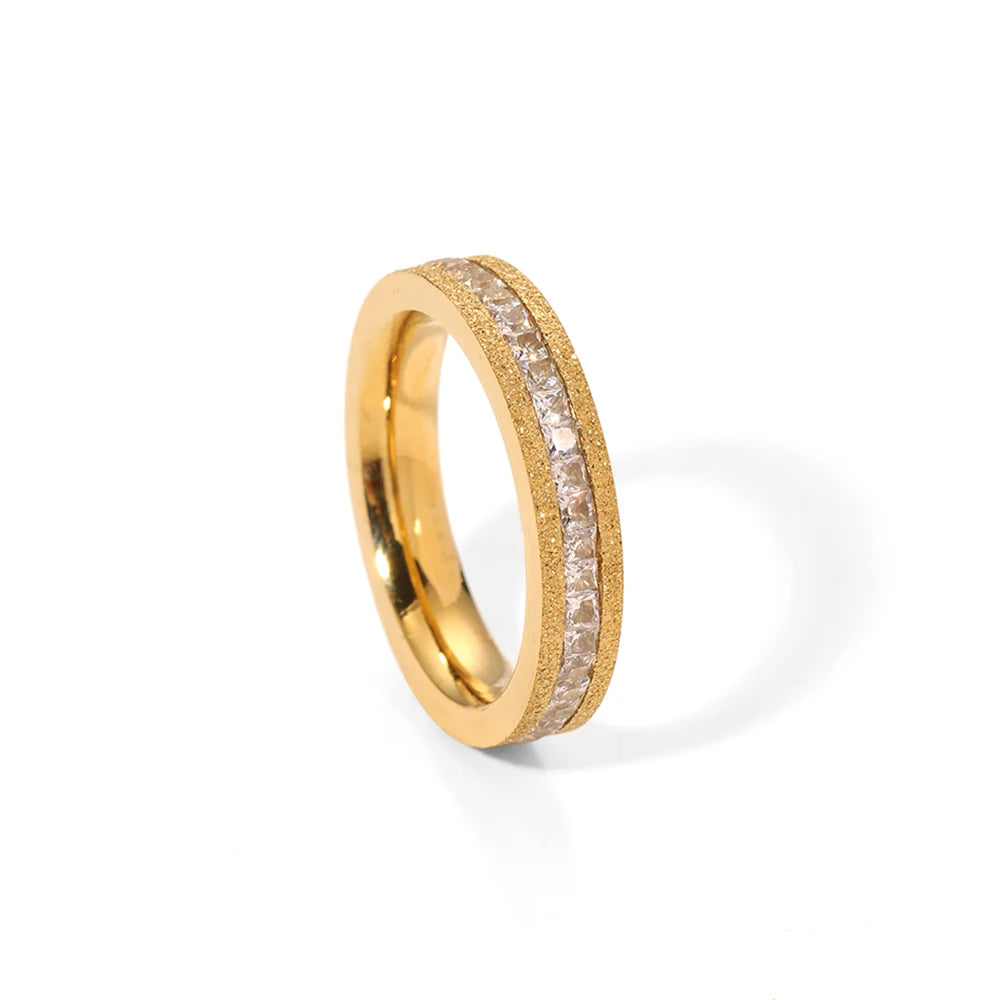 Fashion Stainless Steel Gold Plated Engagement Ring Iced Out CZ Cubic Zirconia Wedding Circle Jewelry Rings for Women Gifts