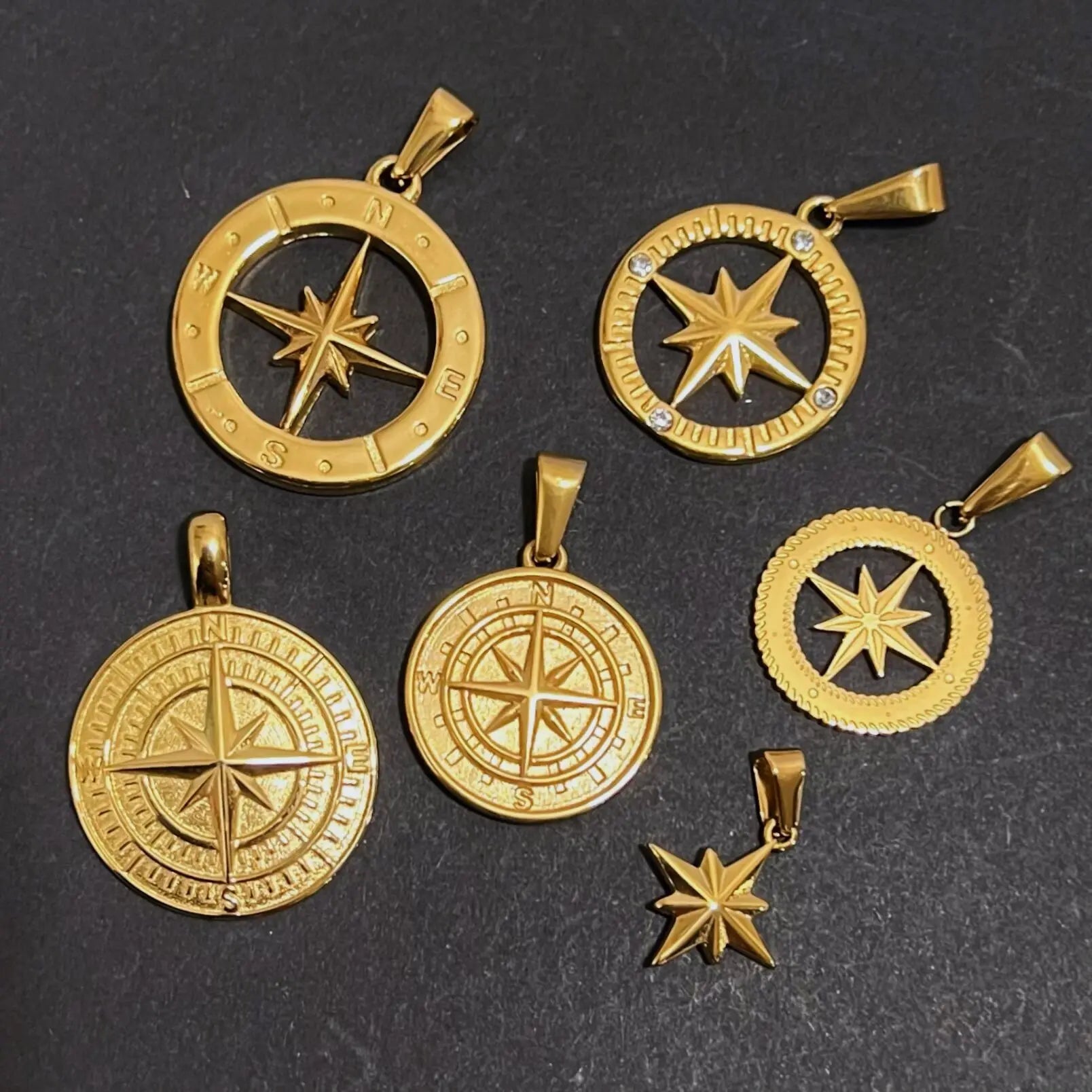 Various Style Compass Pendant North Star Jewelry 18k Gold Lion Head Charm Hourglass Pendants Jesus Cross Crucifix Men Pendant