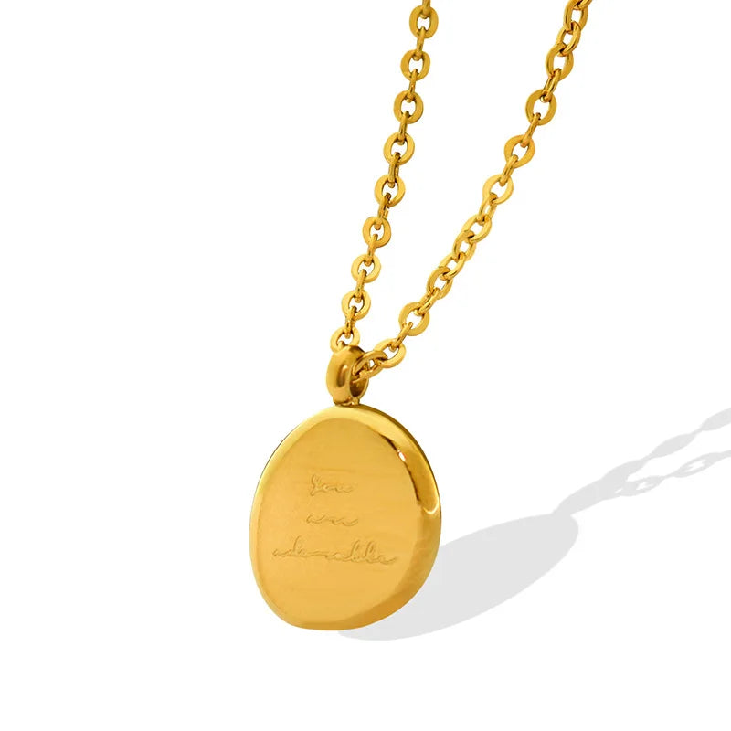 Hot Sale Irregular Oval Letter Pendant Necklace Stainless Steel Plated with 18K Gold for Women