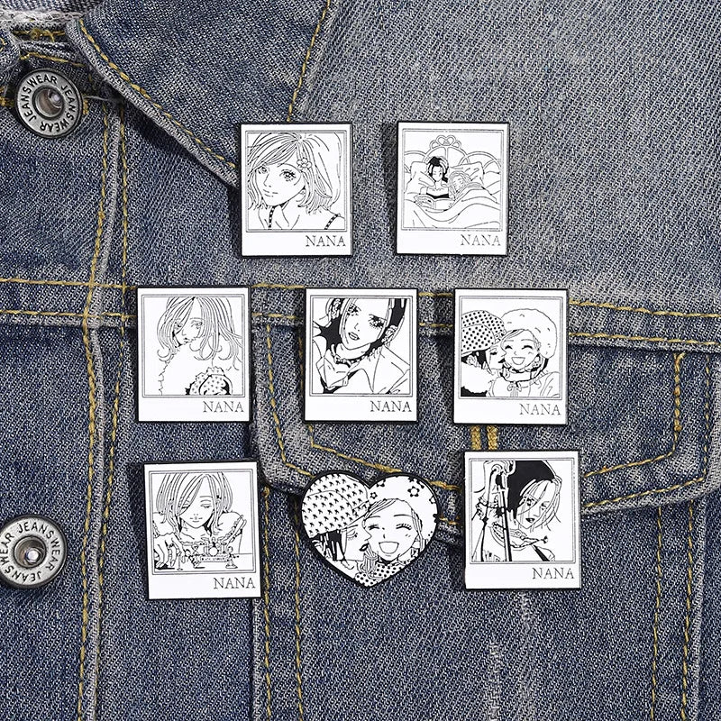 8 Style Wholesale Black and White Japanese Anime Soft Enamel Lapel Pin Good Price Beauty Girl Anime Pin Shape Badge