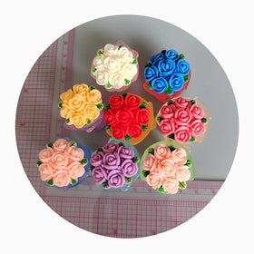 100Pcs Luminous Mini Resin Bouquet Cute Artificial Flower Statue Tortoise Model Fairy Garden Miniatures DIY Doll House