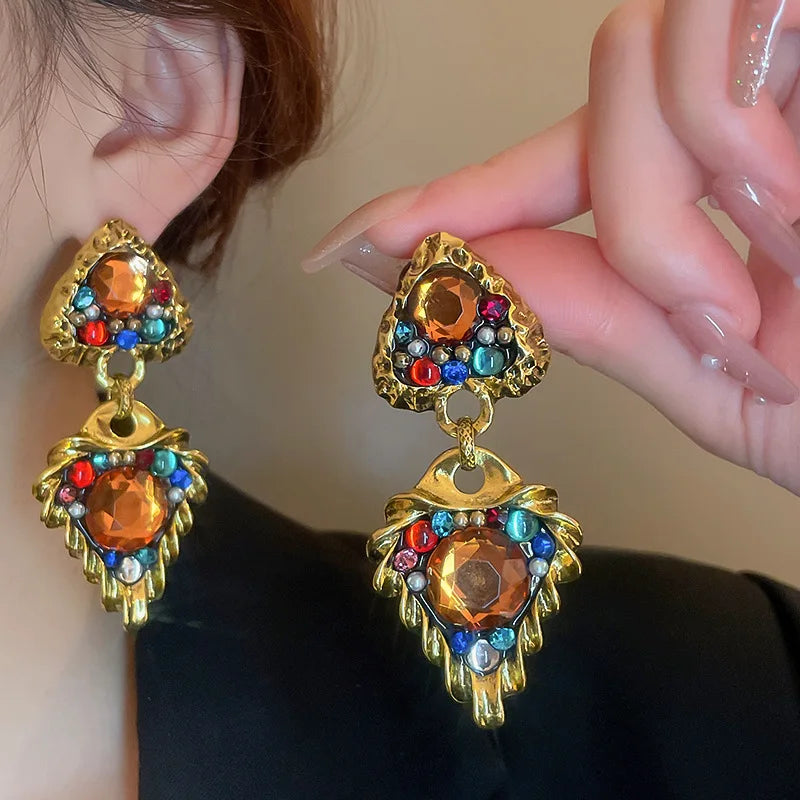 Old Fashioned Dubai Gold Plated Geometric Dangle Earrings Sparkling Rhinestone Crystal Irregular Heart Drop Earrings