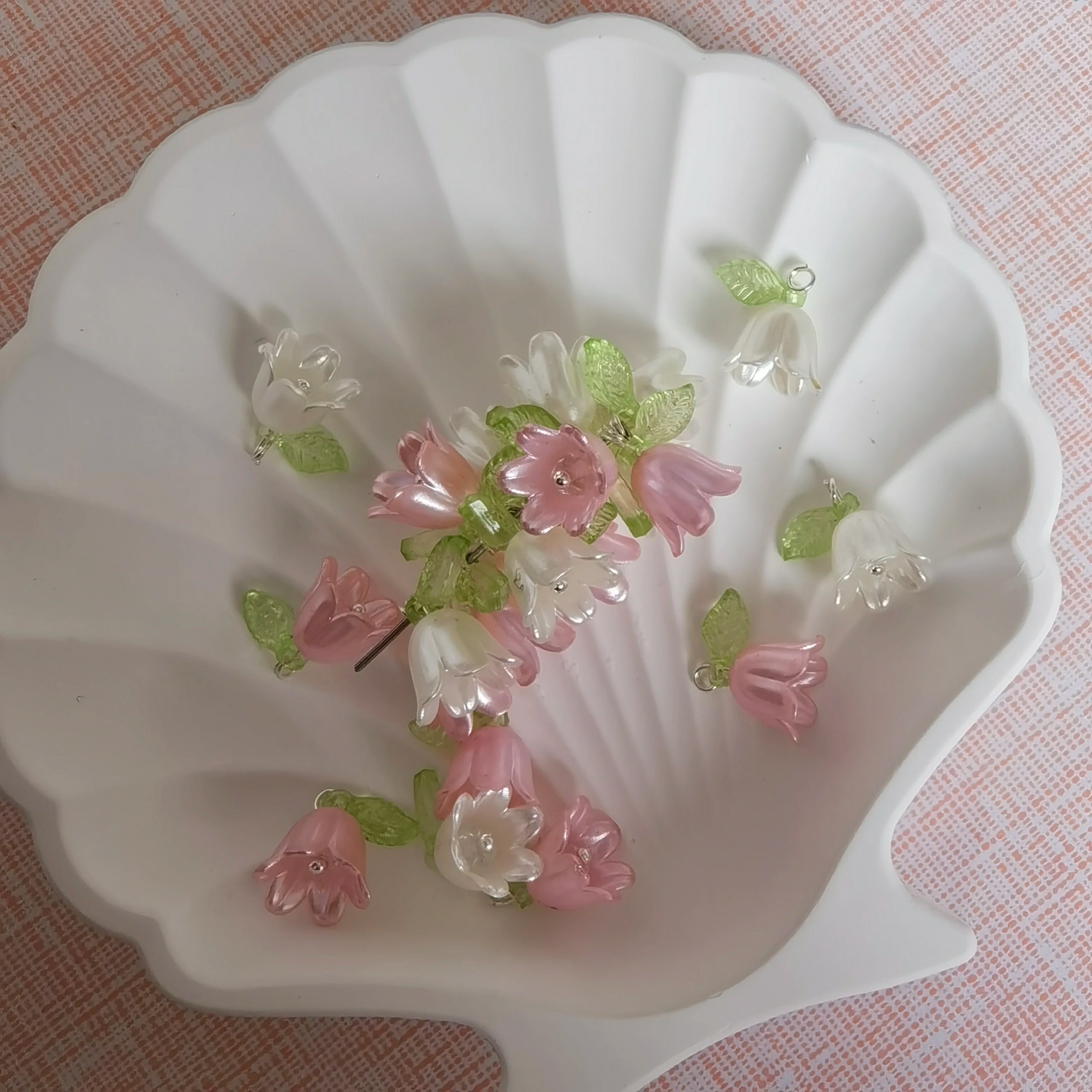Lily Flower Charm Flower Charms Acrylic Small Spring Floral Bell Leaves Lilies for Jewelry Phone Chain Making DIY Crafts