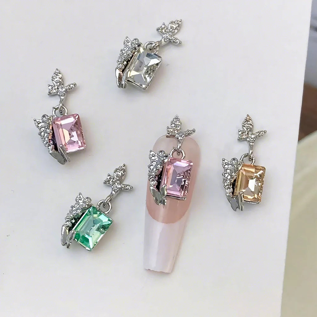 Advanced 3D Butterfly Pendant Nail Art Jewelry Luxury Explosion Square Candy Diamond Champagne Color Made of Alloy
