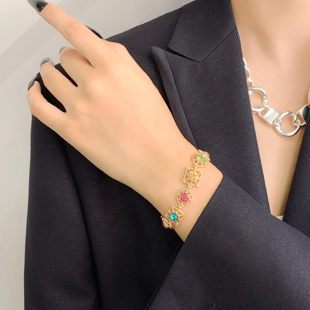 New Trending Jewelry Geometric Zinc Alloy Bracelet Crystal Gold Plated Diamond Colors Classic Style Bracelet Set for Women