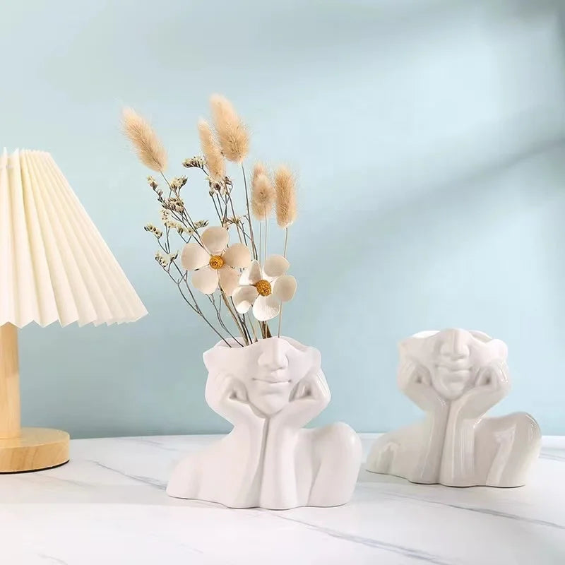 Nodic Creative Bisque Ceramic Vase with Human Face Sculpture Modern Home Decoration and Wedding/Gift for Valentine's Day