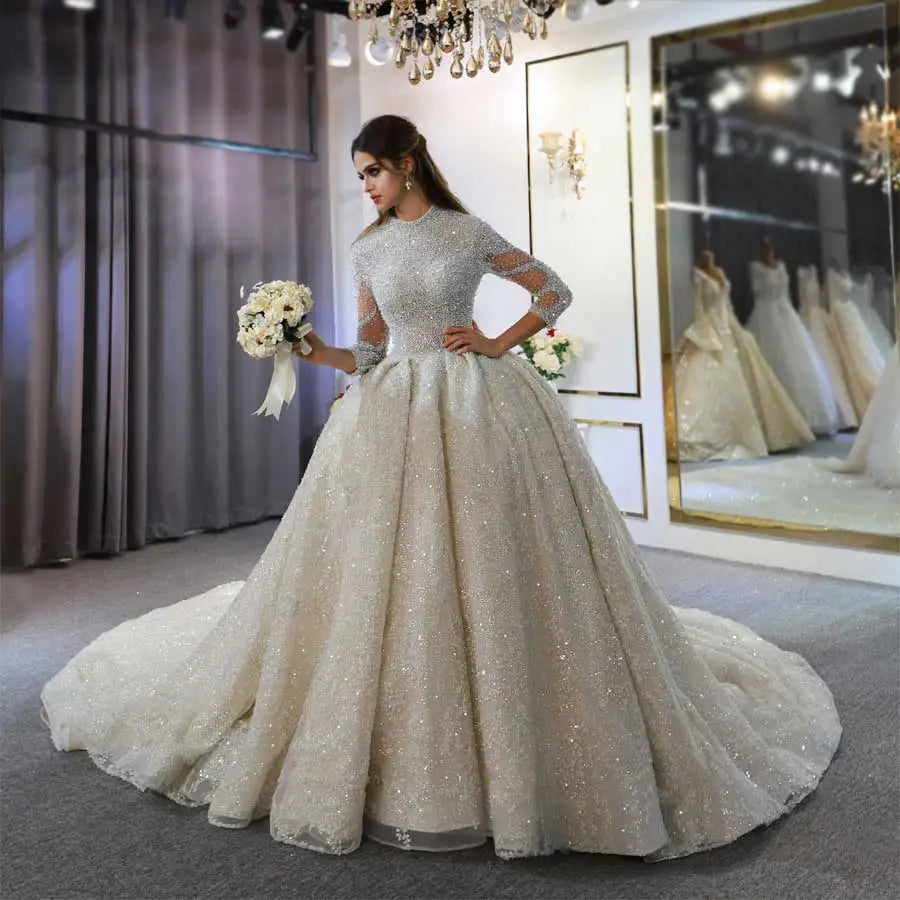 NS3756 White Wedding Dress Elegant Embroidered Flower With Big Lace Train Long Sleeve Wedding Dress