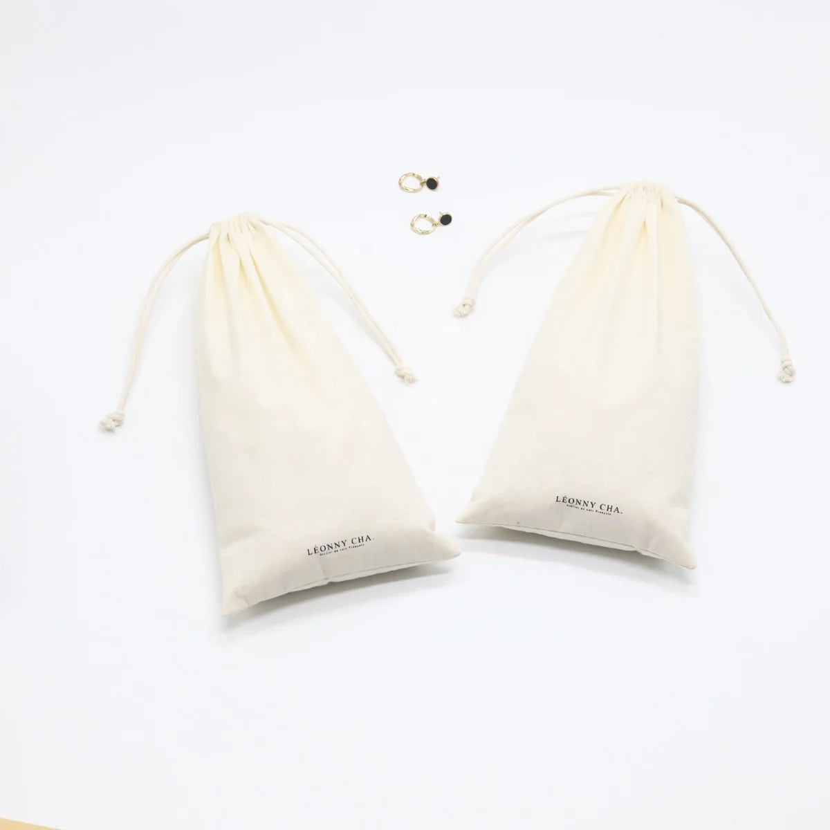 Eco Friendly Natural Cotton Pouch Cloth Packaging Drawstring Gift Organic Muslin Cotton Shopping Dust Bag With Cotton String