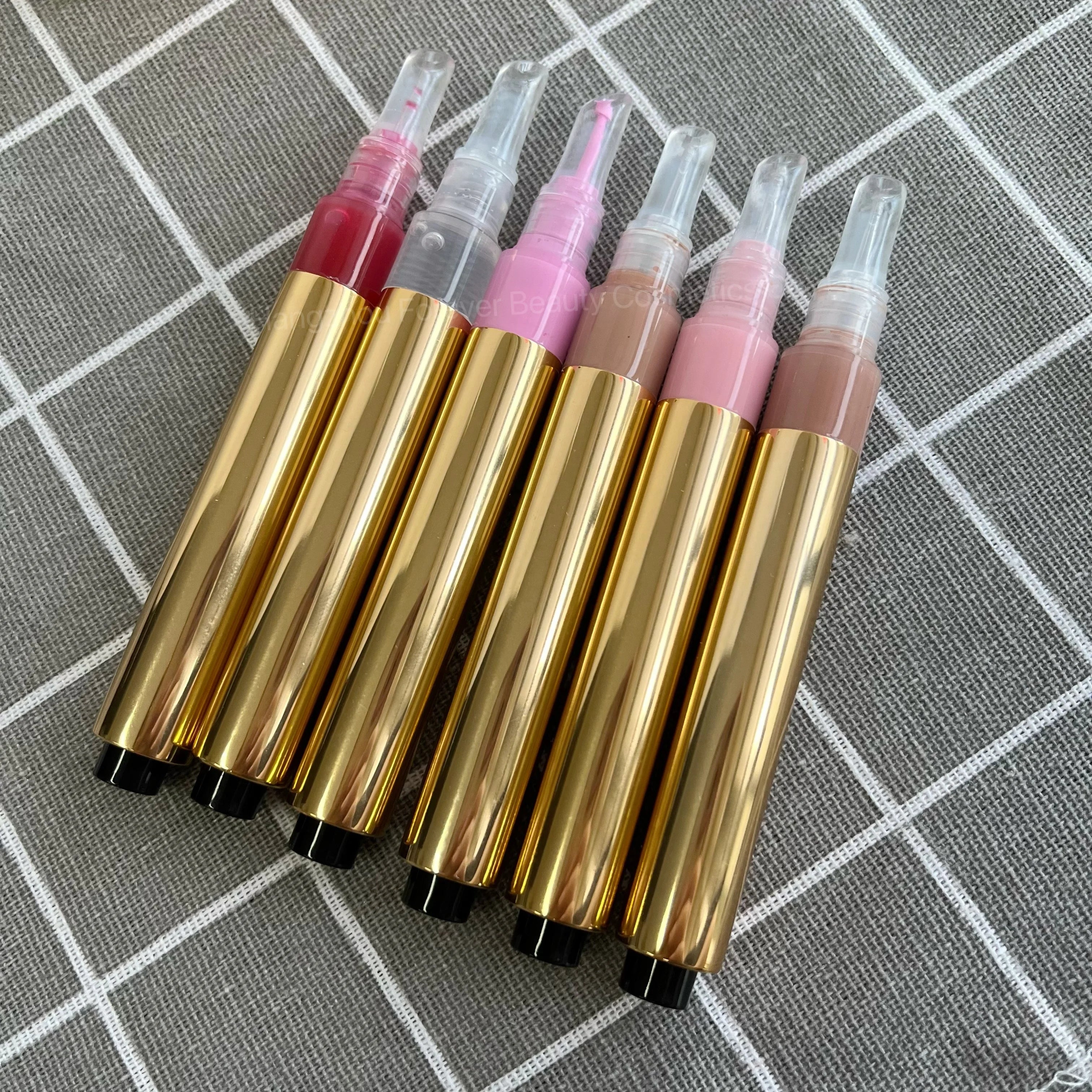 Golden Bottle Non-sticky Pigmented Lip Booster Vegan Custom Lip Plumping Gloss