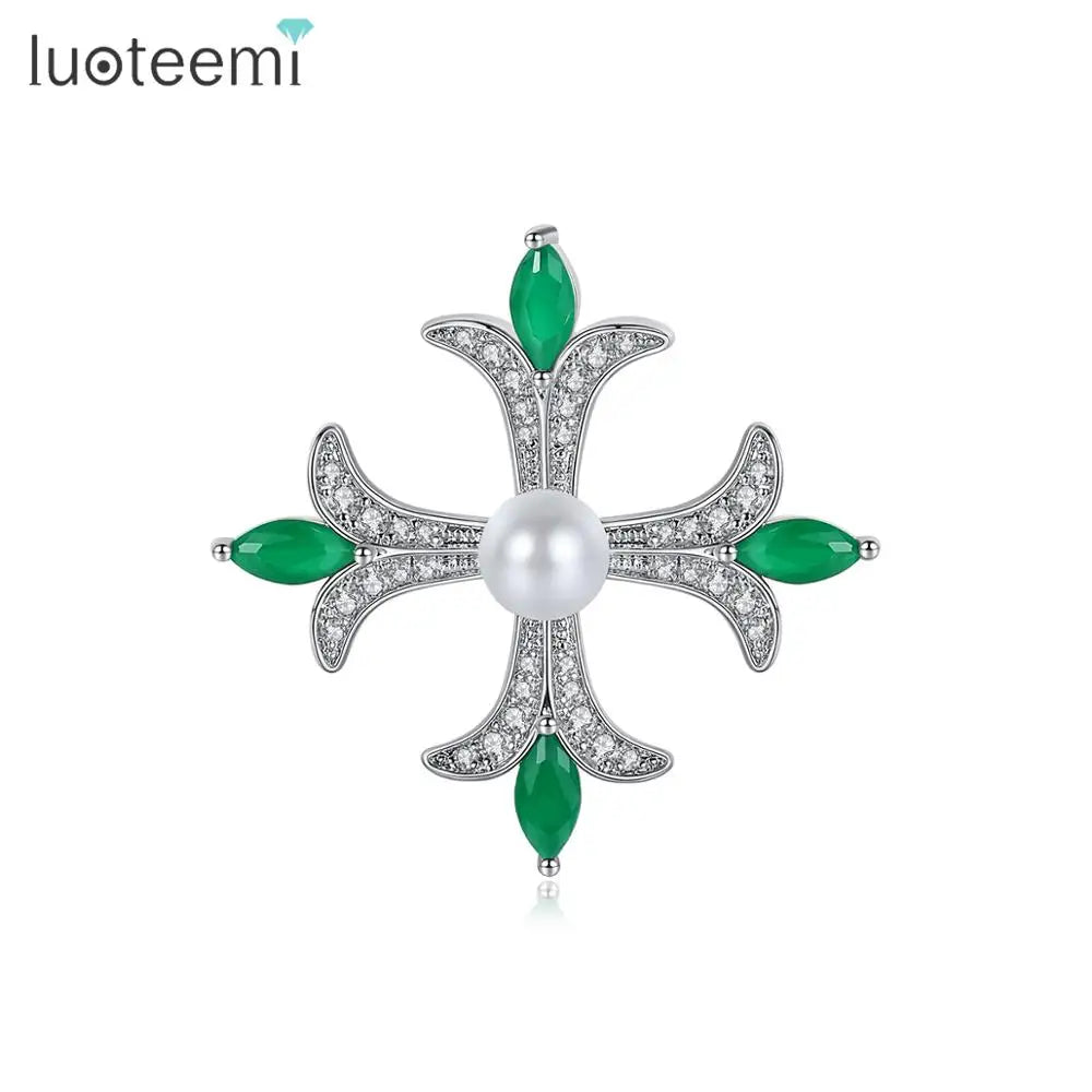 LUOTEEMI Designer Flower Emerald Jade Crystal Brcooh Women Brooch Jewelry Designer Brooches Pin