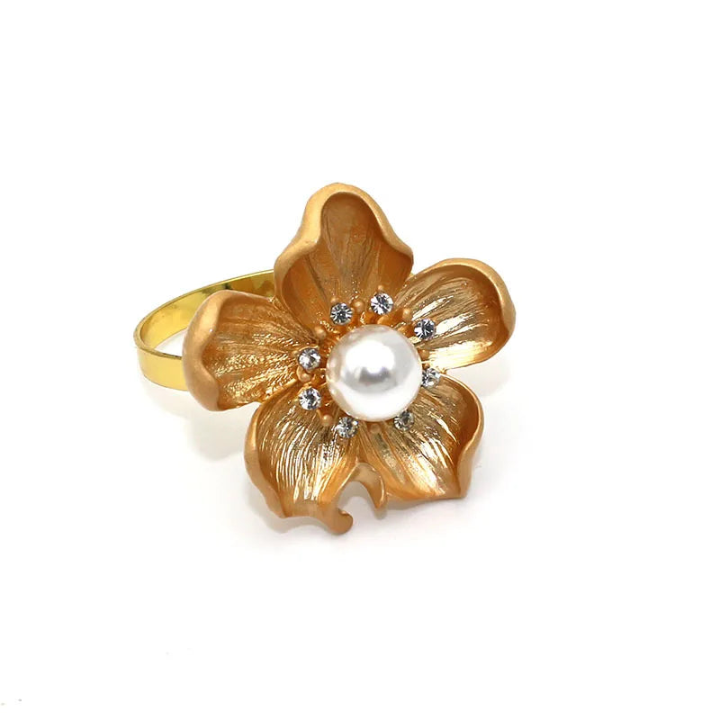 Fashion Table Accessories Pearl Napkin Holder Flower Napkin Rings for Romantic Wedding
