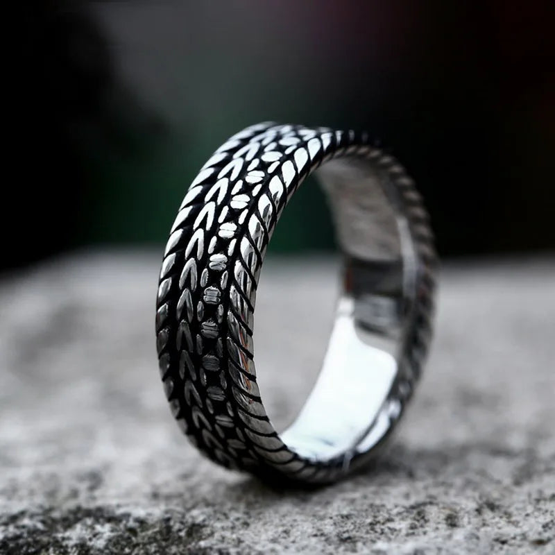Wholesale 2024 Vintage Men's Stainless Steel Finger Ring Simple Ring for Dad Boyfriend Gifts Everyday Jewelry