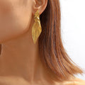 Vintage Exaggerated Metal Leaf Drop Earrings for Women Irregular Twisted Leaf Stud Earrings Statement Jewelry (KER799)
