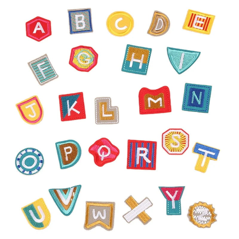 Fashion Colored Handmade Nonwoven Felt 26 English Word Letter Iron-On Embroidery Applique for Hoodie Coat