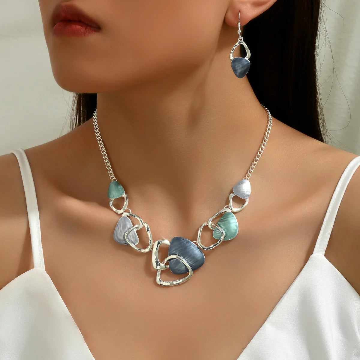 New Fashion Light Luxury  Fine Trendy Gold Color Round Drip Oil Jewelry Set  Alloy Necklace Earrings  Party Prom Gift for Women