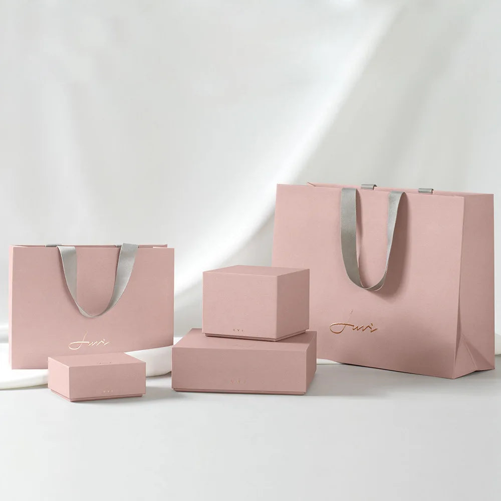 Custom logo Printed Luxury White Paper Printing With Own logo Paper Shopping Bag Christmas Packaging Gift Paper Bag
