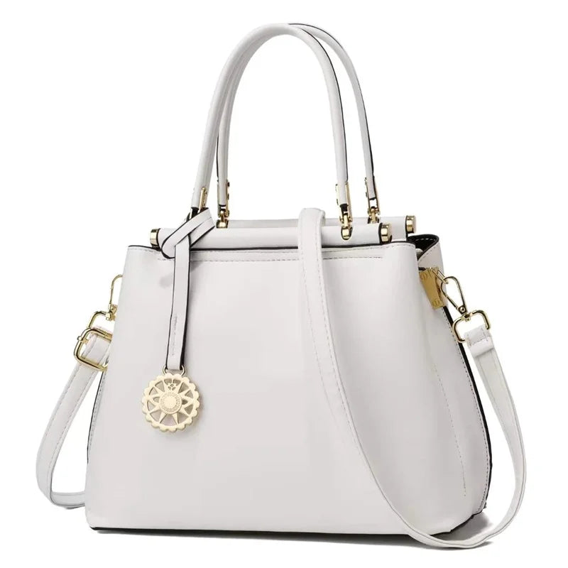 Minimalist Fashionable Solid Colours Classy and Elegant White Hand Bags Suitable for Work